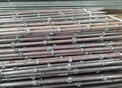 扶沟隧道钢花管